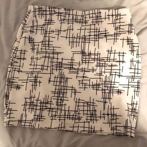 Forever 21 White Patterned Mini Skirt